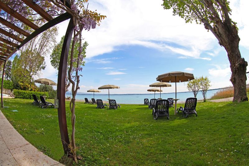 Smeraldo apartments - Genel