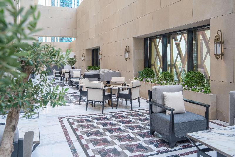 Waldorf Astoria Doha West Bay - Teras