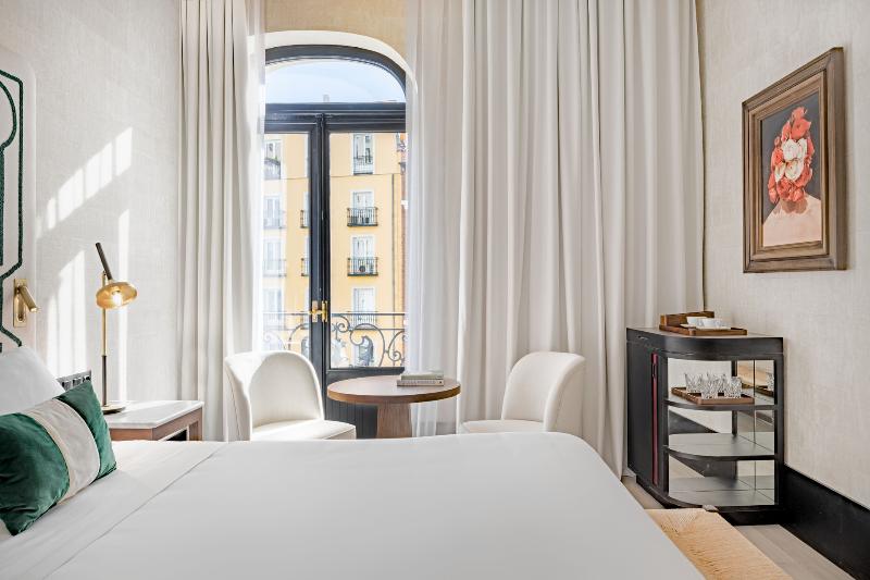 Hotel Montera Madrid, Curio Collection by Hilton - Oda