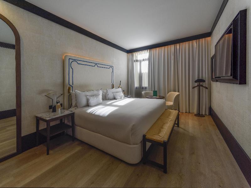 Hotel Montera Madrid, Curio Collection by Hilton - Oda