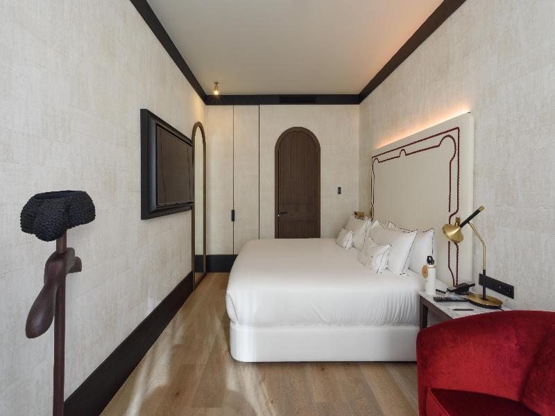 Hotel Montera Madrid, Curio Collection by Hilton - Oda