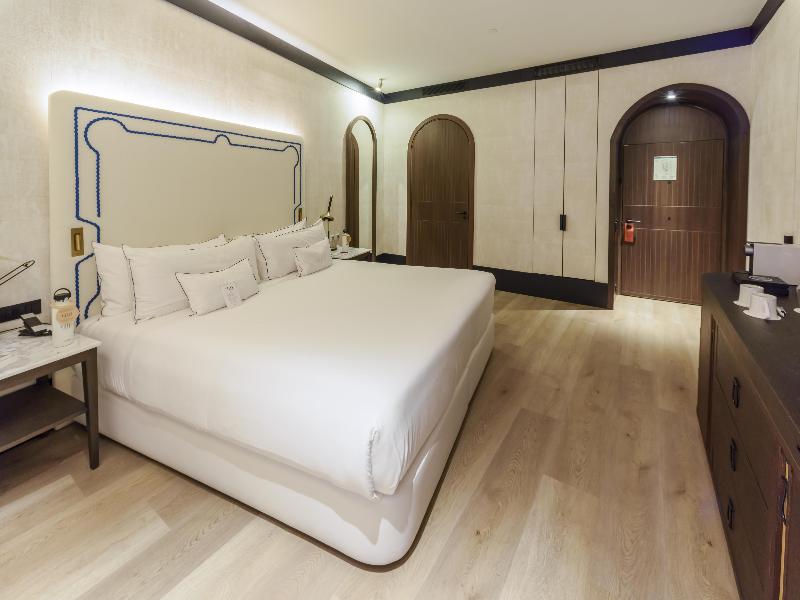 Hotel Montera Madrid, Curio Collection by Hilton - Oda