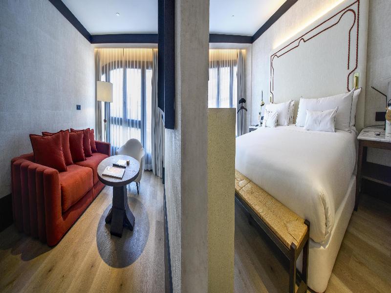 Hotel Montera Madrid, Curio Collection by Hilton - Oda