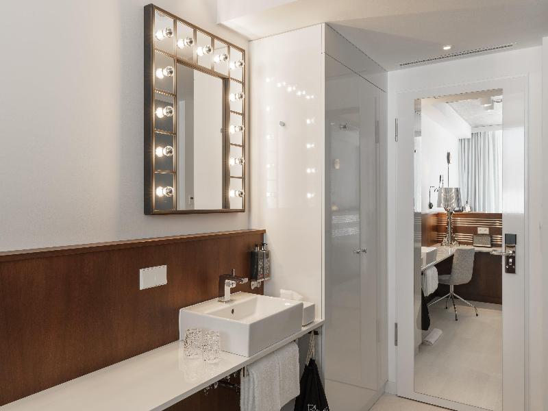 Ruby Ella Hotel Cologne by IHG - Oda