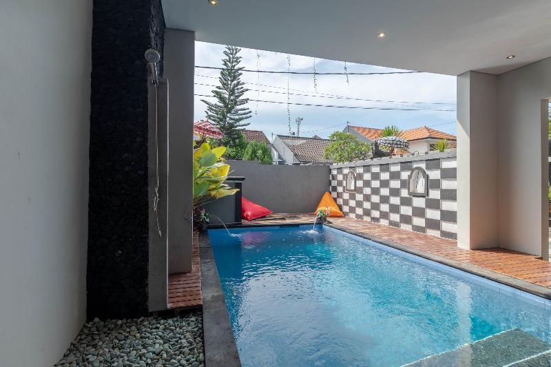 Josh Guest House - Havuz