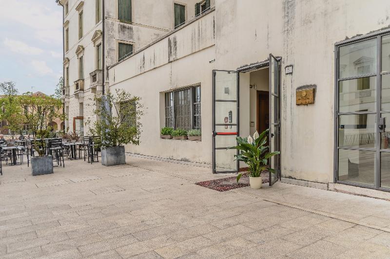 Le camere di Palazzo Bortolan - Lobi