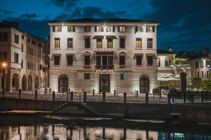 Le camere di Palazzo Bortolan - Genel
