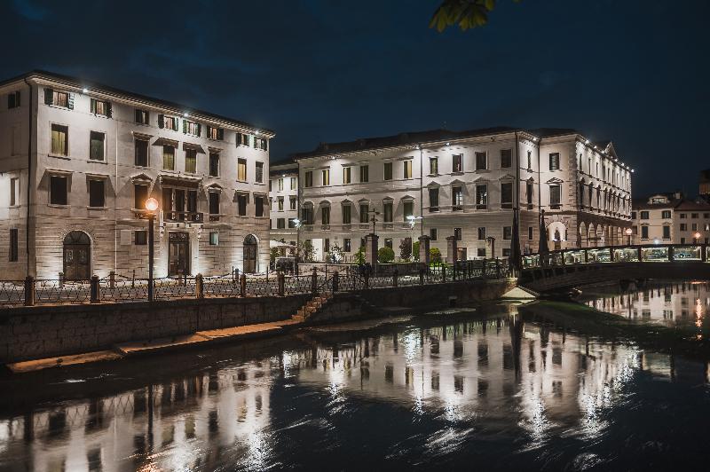 Le camere di Palazzo Bortolan - Genel