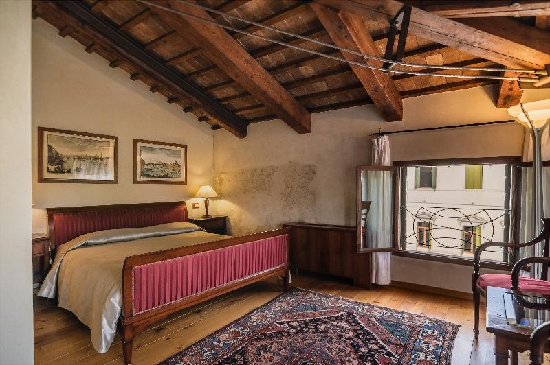 Le camere di Palazzo Bortolan - Oda