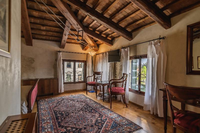 Le camere di Palazzo Bortolan - Oda