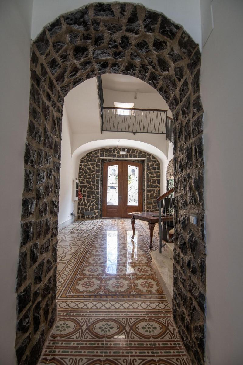 Palazzo Caracciolo Del Sole - Lobi