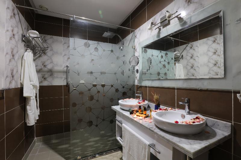 Silver Suites Hotel & Spa - Oda