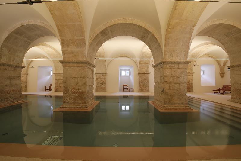 Montebelo Mosteiro de Alcobaça Historic Hotel - Havuz