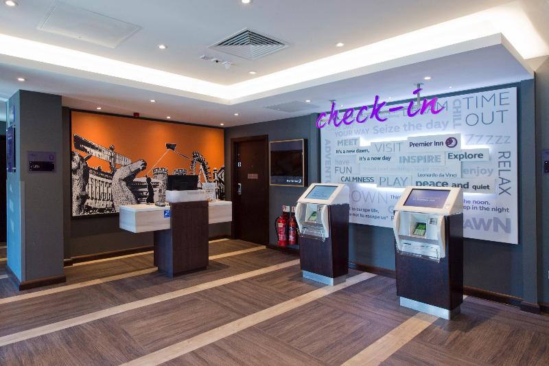 Premier Inn Sevenoaks - Lobi