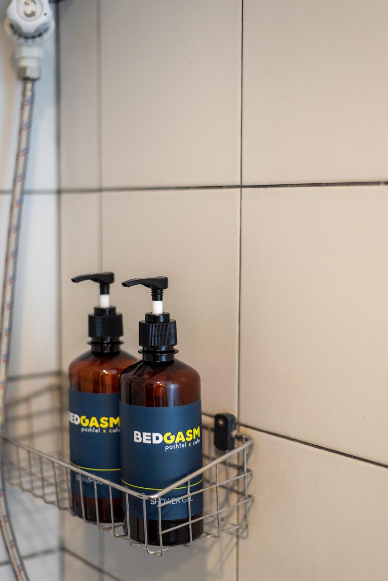 BEDGASM Hotel x Cafe - Oda