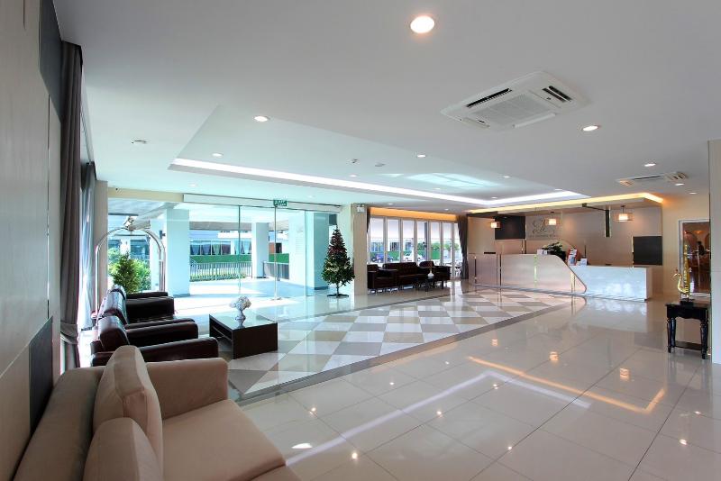 The Leisure Hotel - Lobi