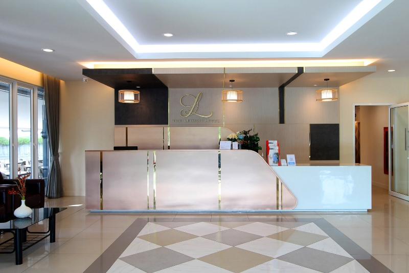 The Leisure Hotel - Lobi