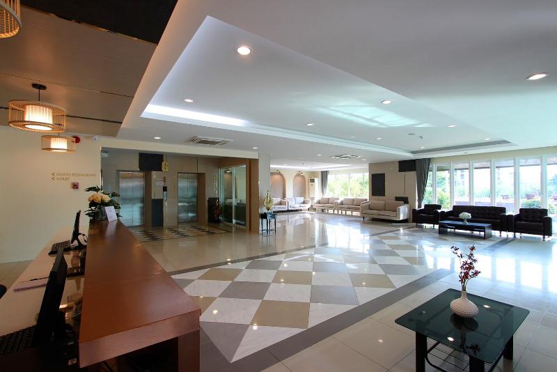 The Leisure Hotel - Lobi