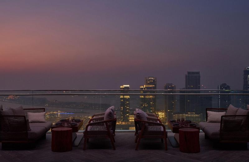 W Dubai Mina Seyahi - Restoran