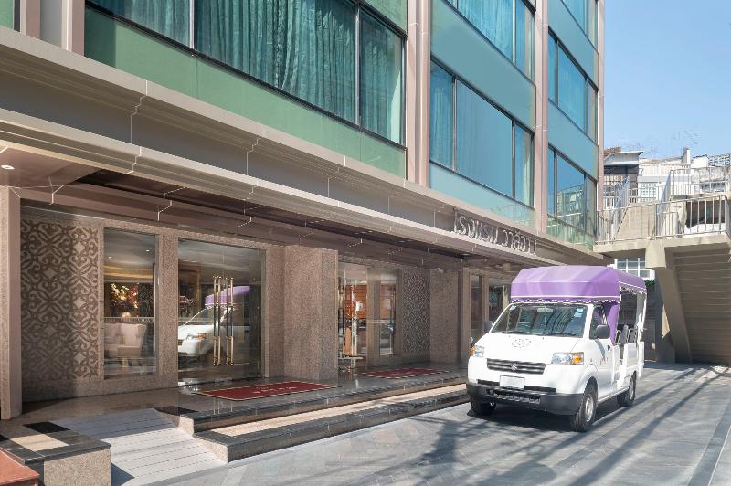Valia Bangkok Sukhumvit 24 by Kingston Hotels - Lobi