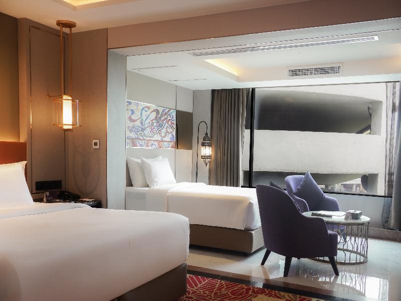 Valia Bangkok Sukhumvit 24 by Kingston Hotels - Oda