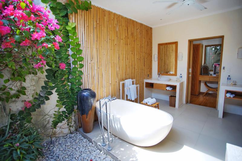 Villa Bali Asri Batubelig - Oda