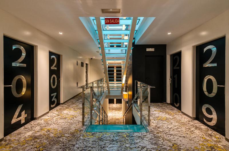 Hotel Mariposa - Lobi