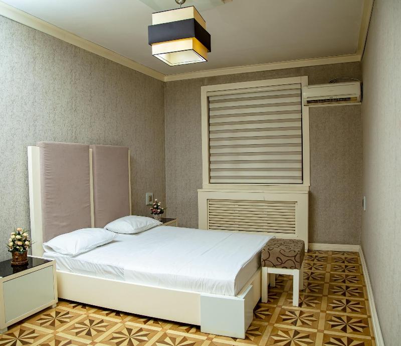 Smith Hotel - Genel