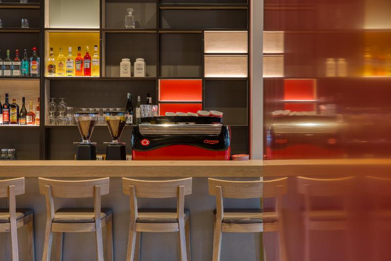 IntercityHotel Berlin Airport BER Terminal 1+2 - Bar