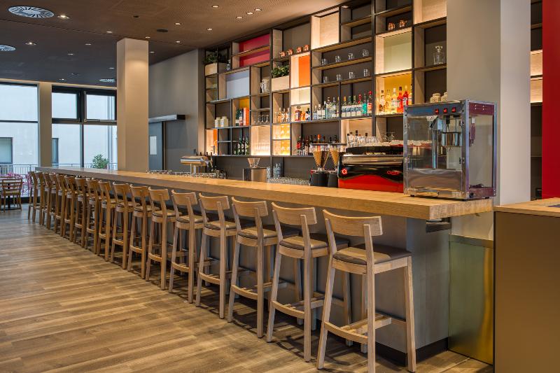 IntercityHotel Berlin Airport BER Terminal 1+2 - Bar