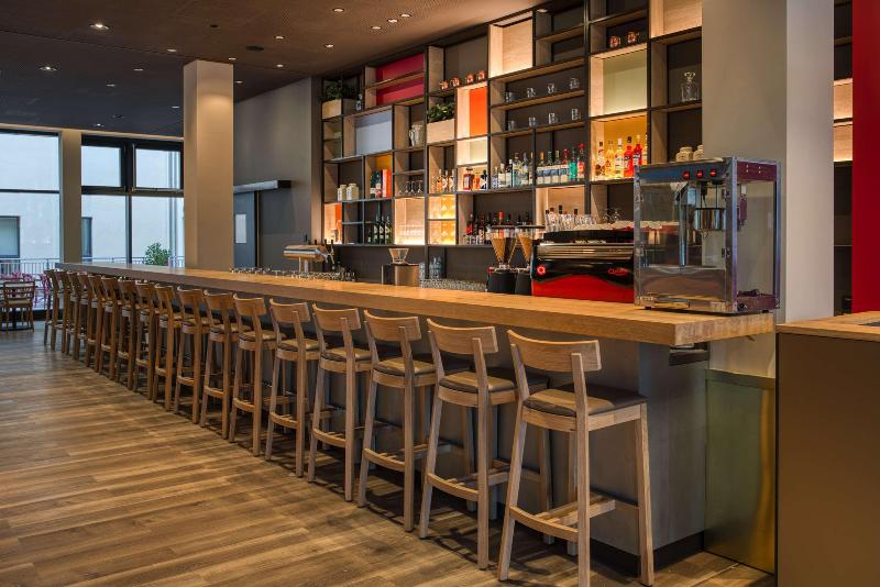 IntercityHotel Berlin Airport BER Terminal 1+2 - Lobi