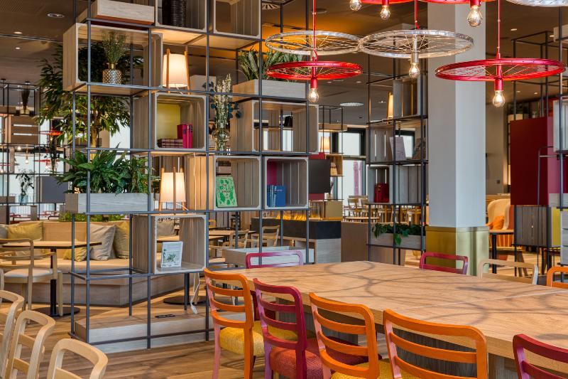 IntercityHotel Berlin Airport BER Terminal 1+2 - Lobi
