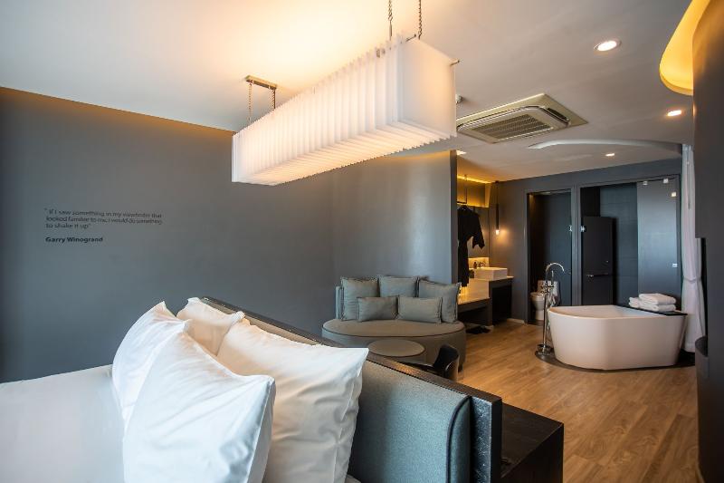 Hotel Tide Phuket - Oda