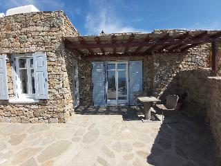 White Rock Suites & Villas