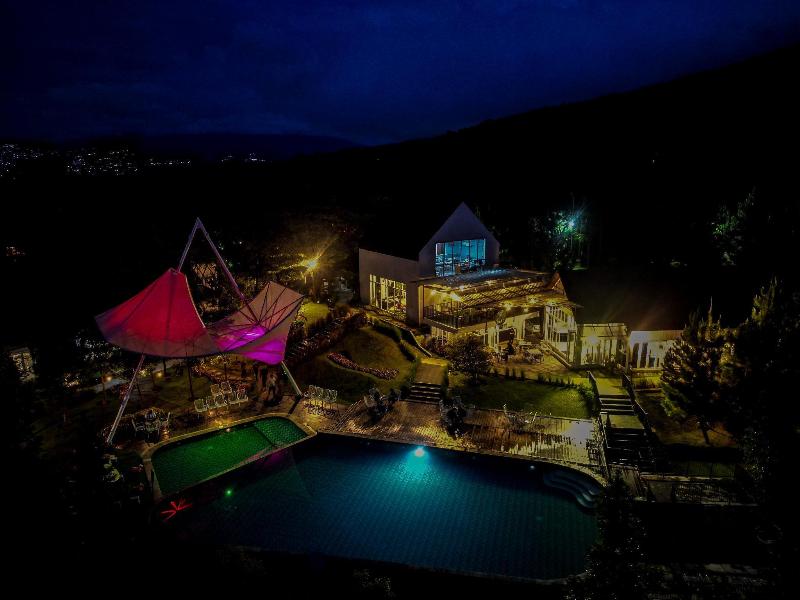 Leuweung Geledegan Ecolodge - Restoran
