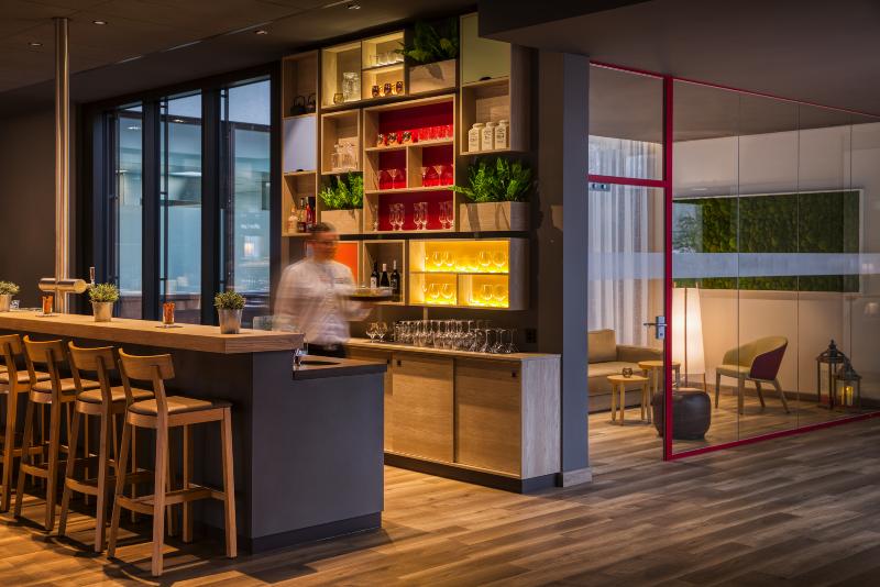 IntercityHotel Geneva - Bar