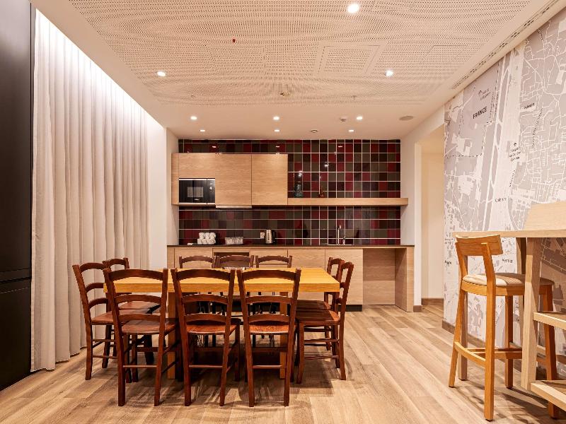IntercityHotel Geneva - Oda