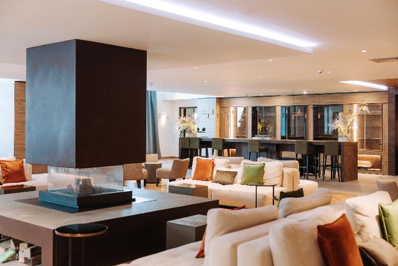 Valtur Cervinia Cristallo Ski Resort 5* - Lobi