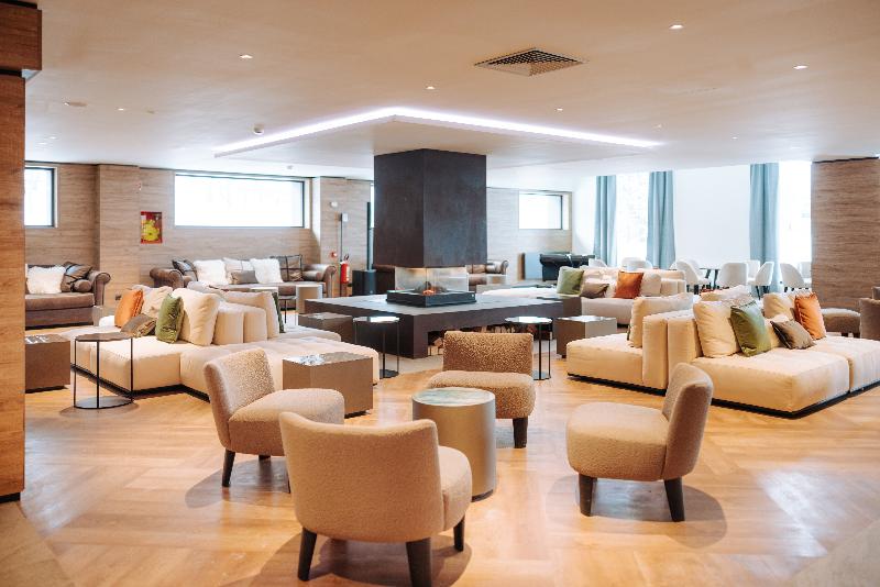 Valtur Cervinia Cristallo Ski Resort 5* - Lobi