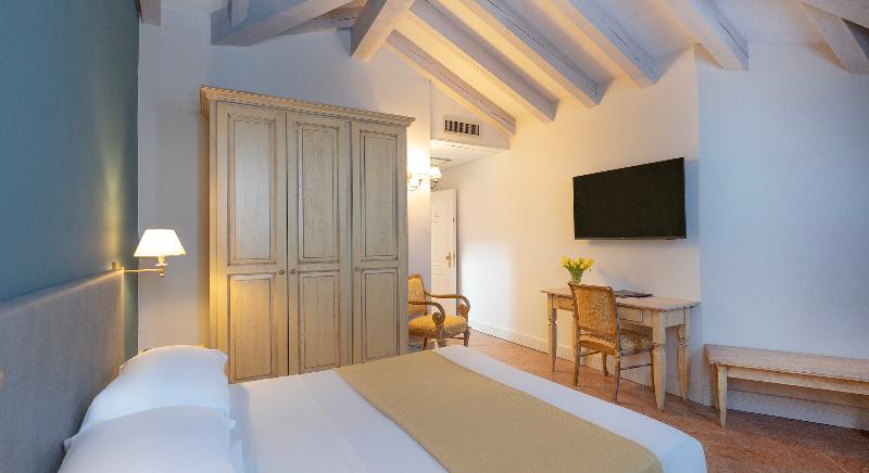 Hotel Cannero - Oda