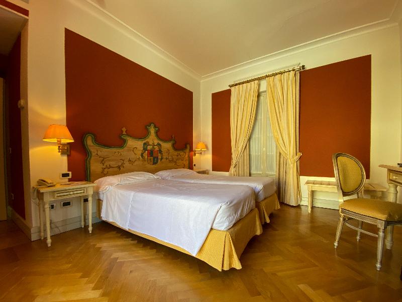 Hotel Cannero - Oda
