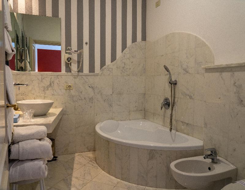 Hotel Cannero - Oda