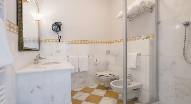 Hotel Cannero - Oda
