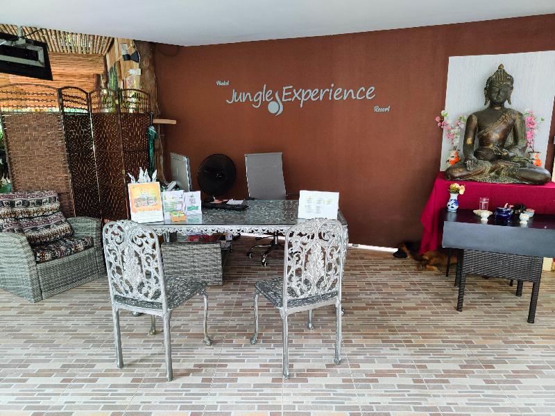 Phuket Jungle Experience Resort - Lobi