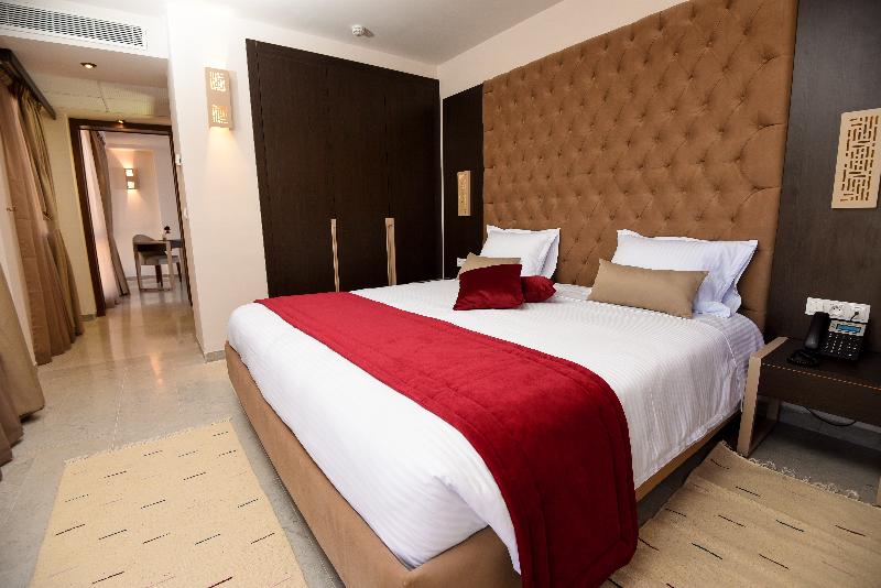 Lescure Business Hotel & Spa - Oda