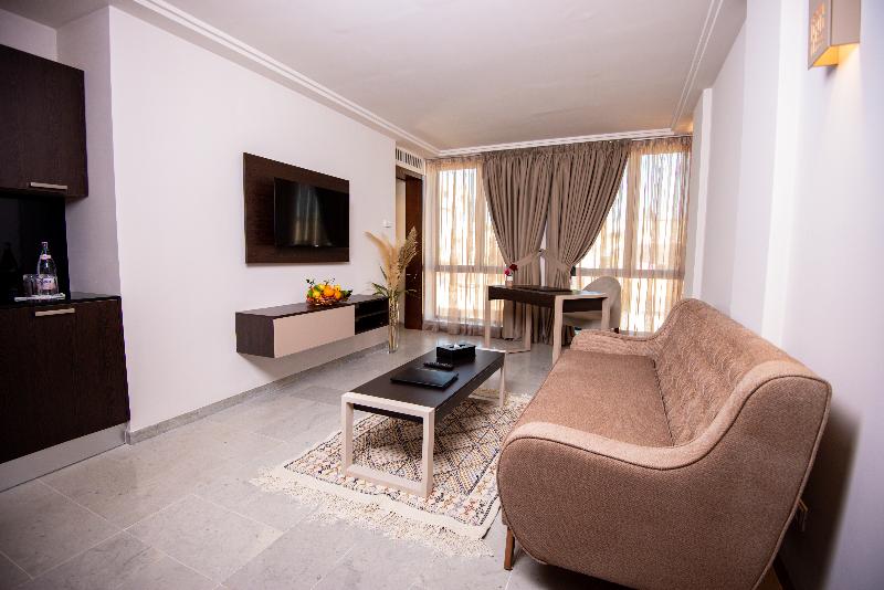Lescure Business Hotel & Spa - Oda