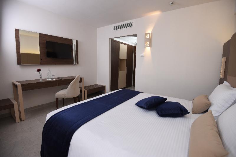 Lescure Business Hotel & Spa - Oda