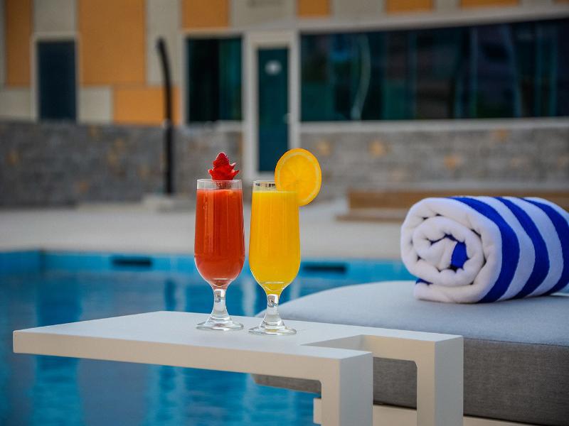 Vogo Grand Hotel - Havuz