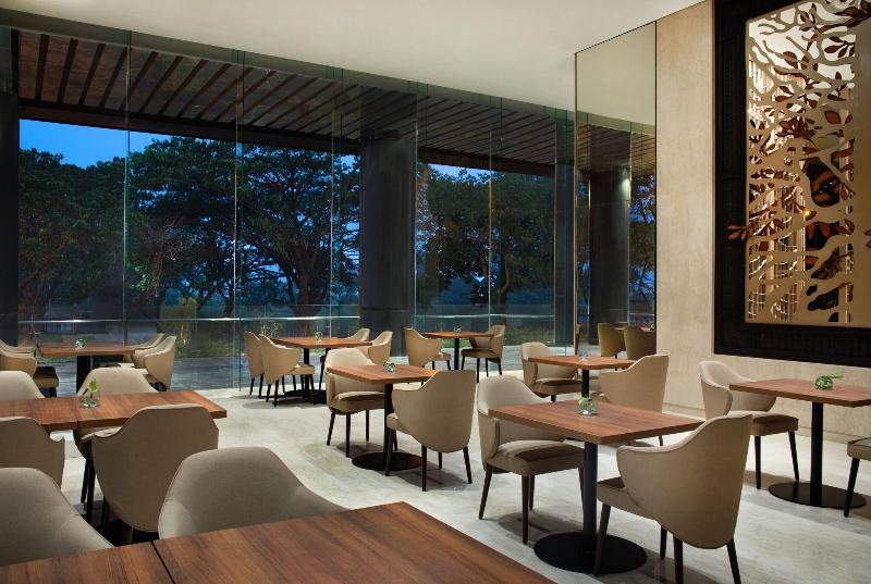 Trembesi Hotel Bsd - Lobi