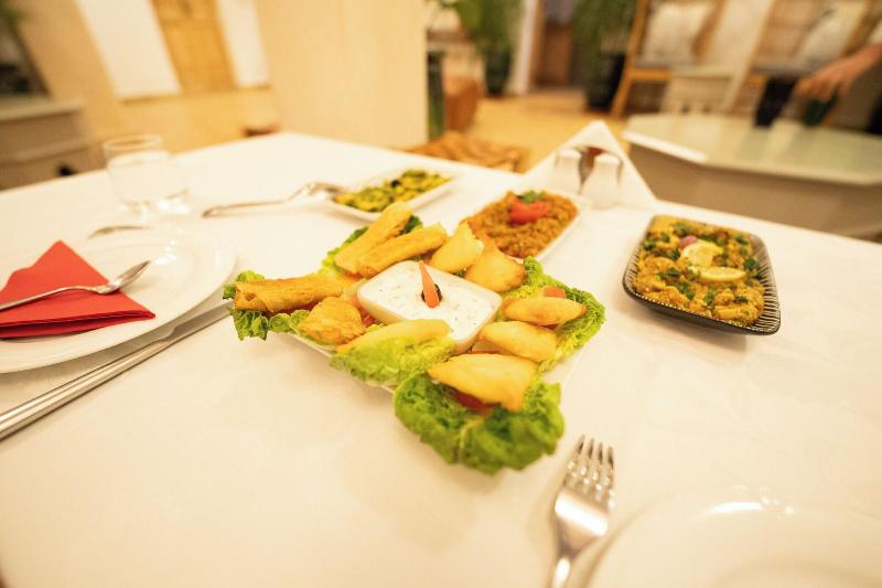Ryad Selyen - Restoran